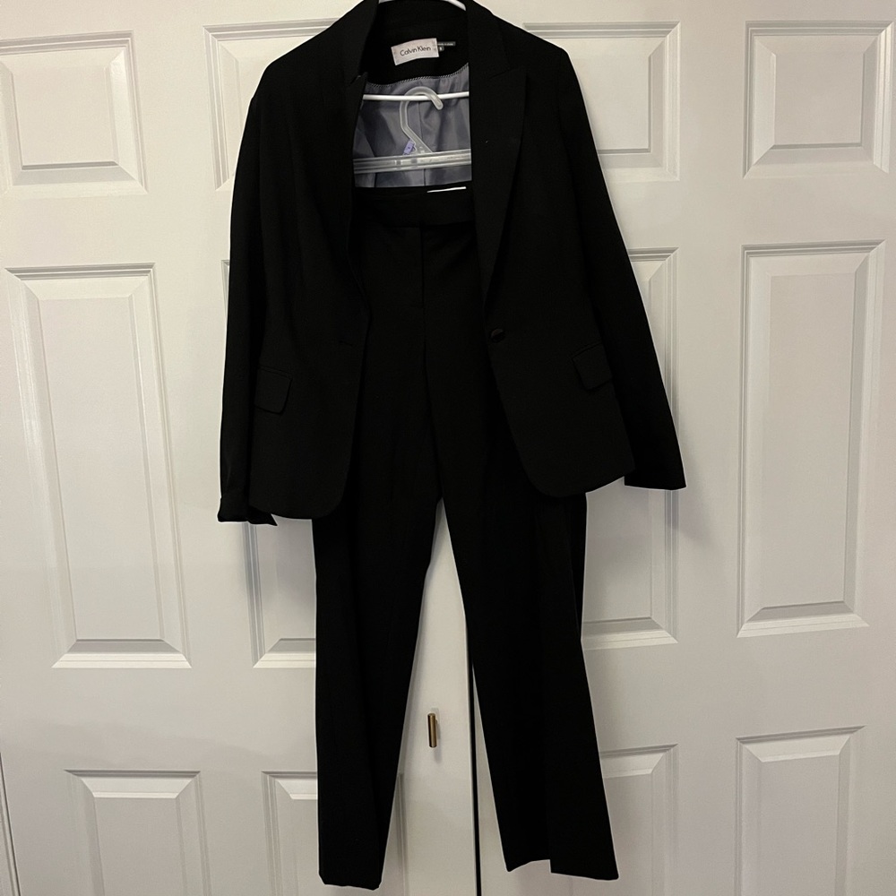 Calvin Klein Women’s Pant Suit